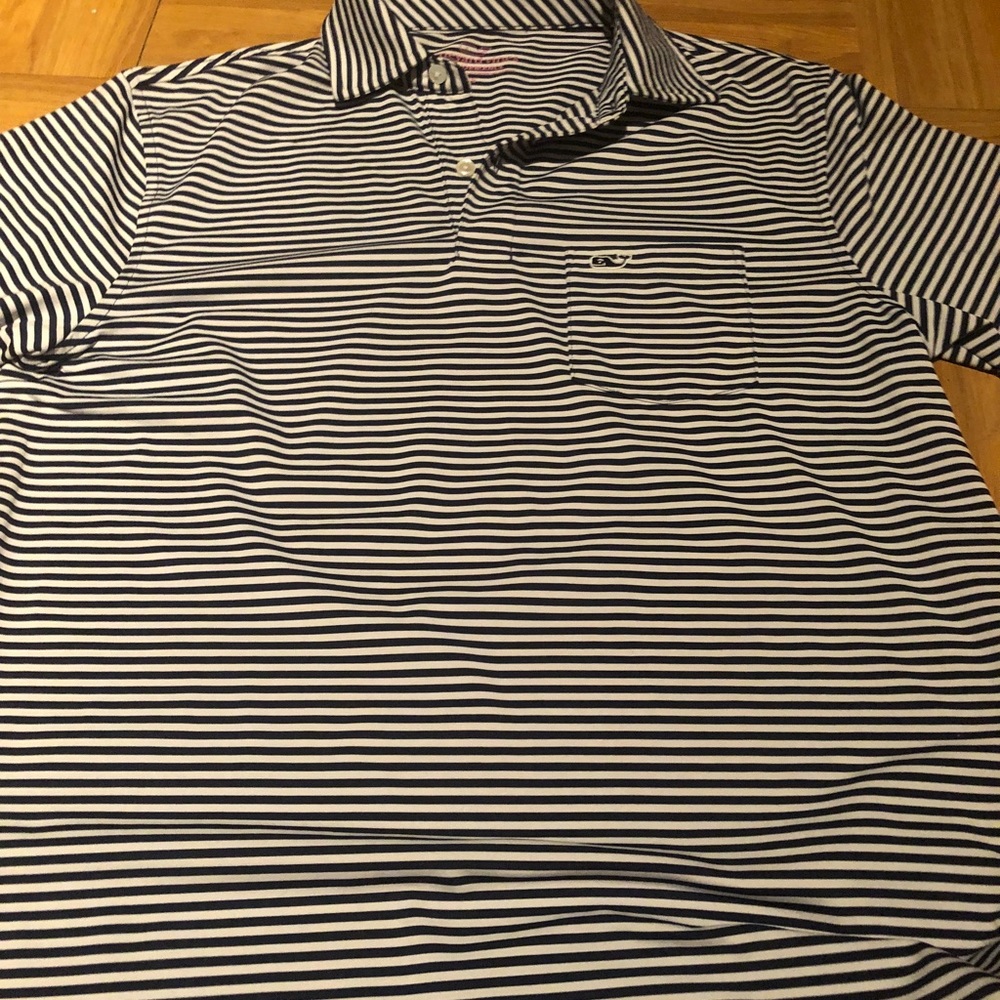 Blue and white stripped vineyard vines performance